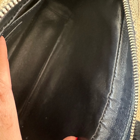 Saint Laurent Crossbody Monogram Bag - Picture 9 of 12